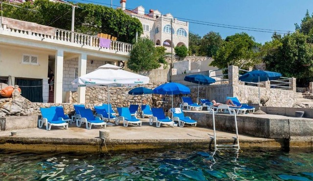 Apartments Rašica Molunat - Studio 16