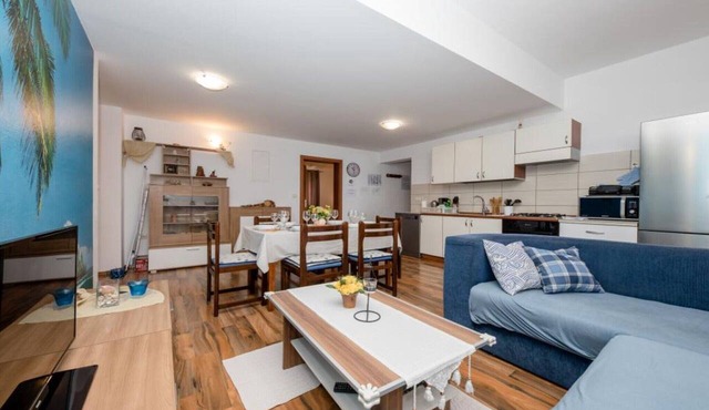 Apartments Scerbe Gordana & Miljenko Rab - Three Bedroom Apartment with Terrace (2)