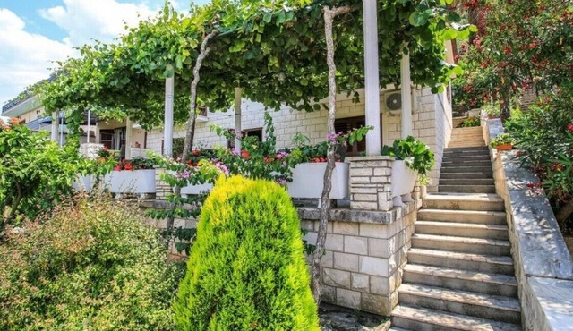 Apartments Tonči, (11203), Trpanj, Croatia in Trpanj