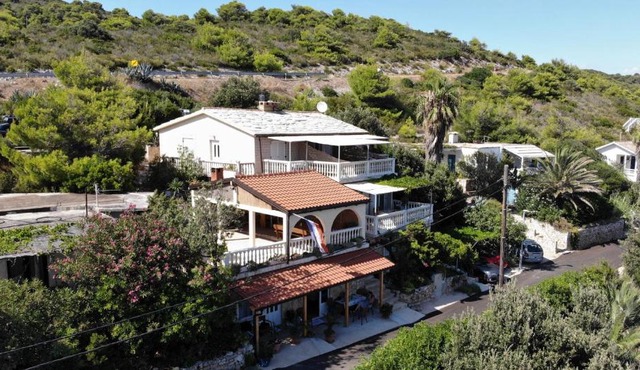 Apartments Uskok