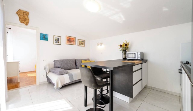 Apartments Villa Bok (58211-A3) - Okrug Gornji (Ciovo)