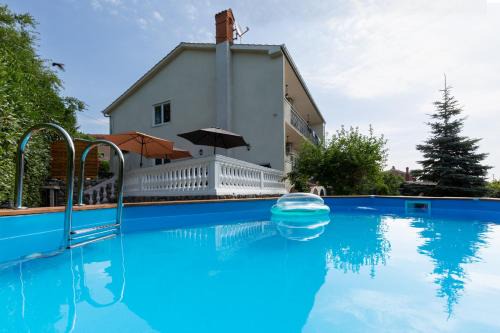 Apartments Villa DaMa in Volosko