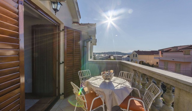 Apartments Villa Estella (78291-A1) - Srima (Vodice)