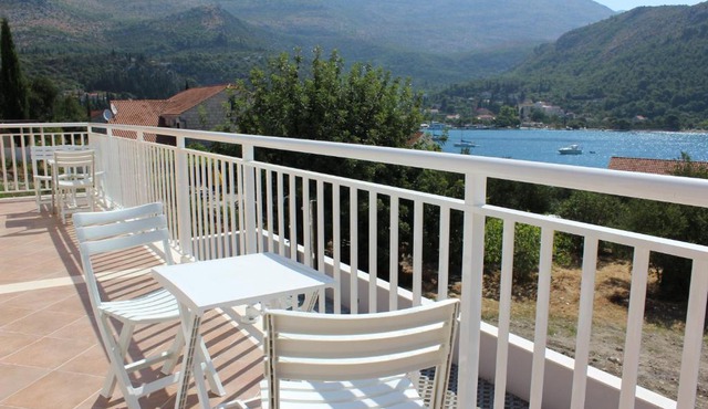 Apartments Villa Eva in Slano