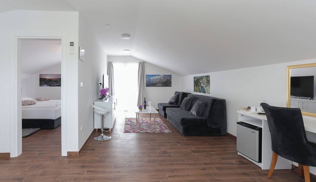 Apartments Villa Niko (56251-A3) - Arbanija (Ciovo)