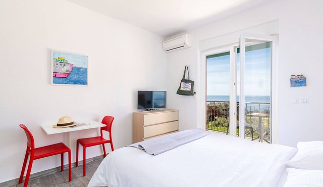 Apartments Villa Lukas - 'No.2' Studio Apartment with Balcony and Sea View