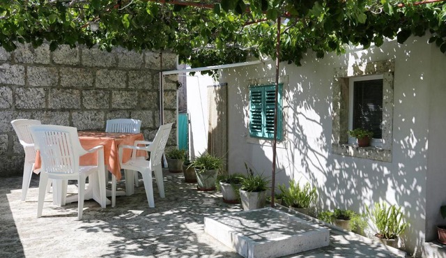 Apartments with parking space Lumbarda - Korcula - 4472