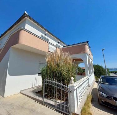 Apartments with parking space Kraj, Pasman - 335