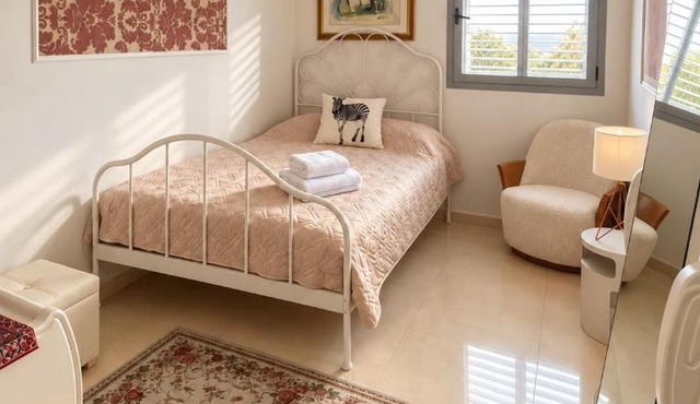 apartments with separate kitchen by the sea in Ashdod