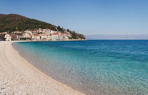 Appartments Zonnemarie with Swimmingpool in Mošćenička Draga