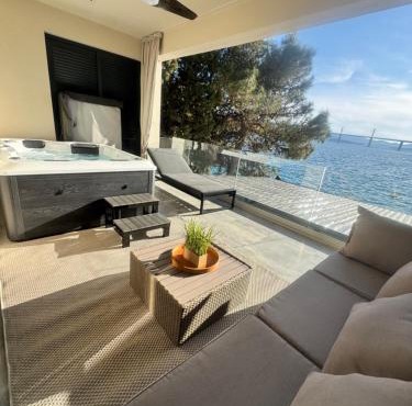 AUREA Sunset Bridge Suites - Seaside near Dubrovnik