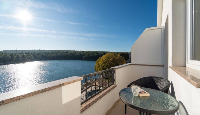 Awesome apartment in Krusevo with swimming pool