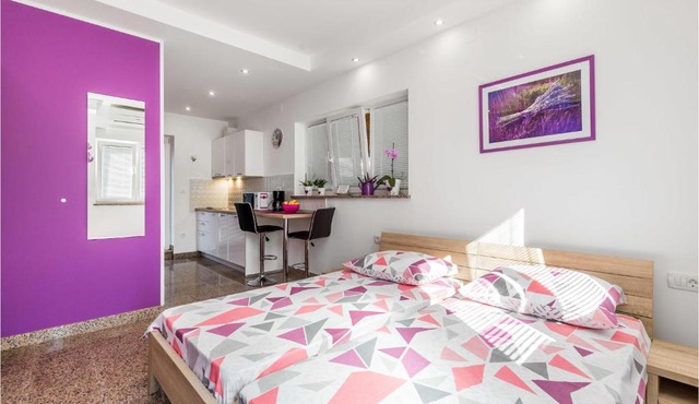 Awesome Apartment In Rukavac With Wifi