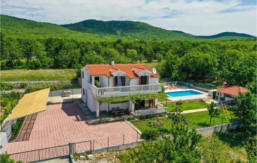 Awesome Home In Blato Na Cetini