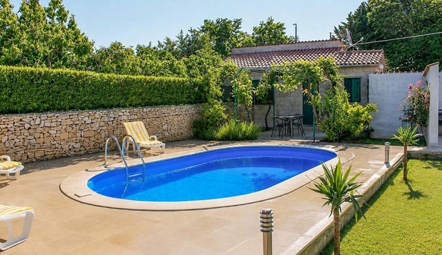 Awesome home in Donji Humac in Donji Humac