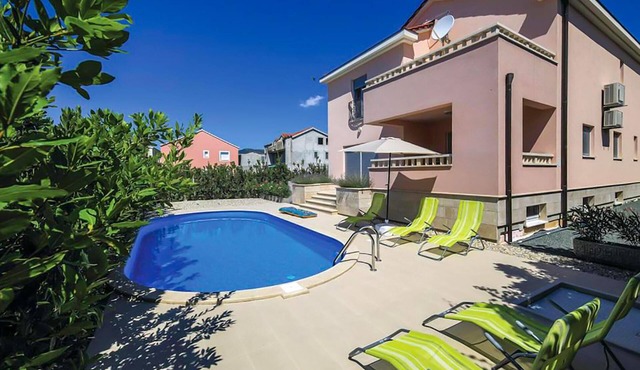 Awesome home in Kastel Luksic in Kastel Luksic