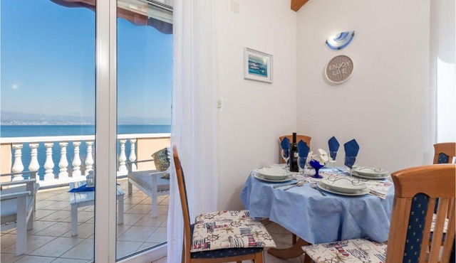 Awesome Home In Medveja