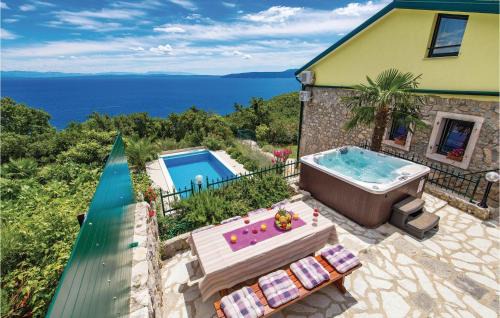Awesome Home In Medveja