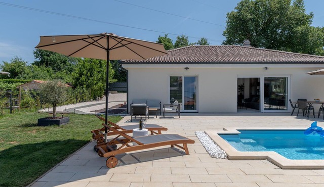 Awesome home in Nedescina with sauna