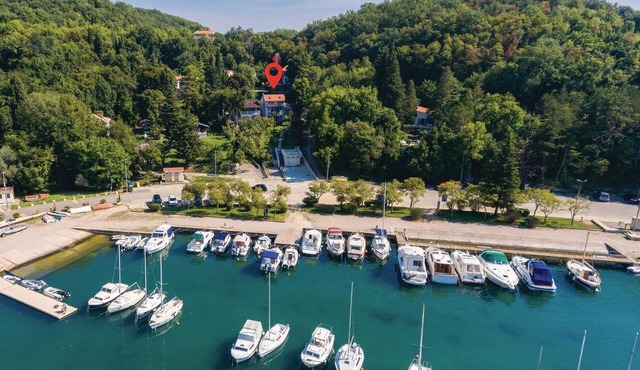 Awesome home in Omisalj