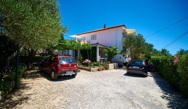 Balen Guest house