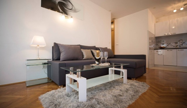 Beach apartment close to the beach, marina and tenis club