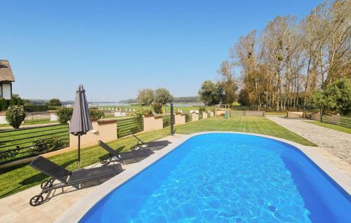 Beach Front Home In Aljmas