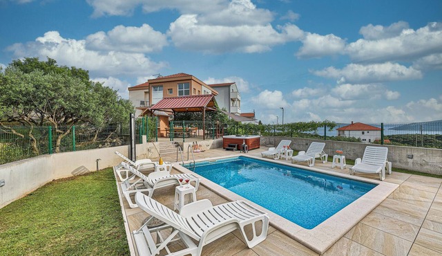 Beach front home in Seget Donji