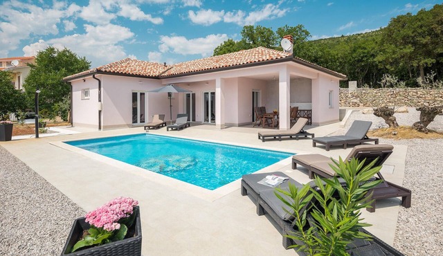Beach front home in Koromacno