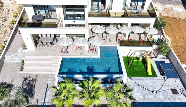 Beach front home in Maslenica