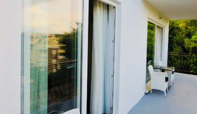 Beach house in Dubrovnik, large terrace, balcony