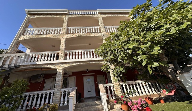 Beautiful Apartment Bodulo 5 in Povljana
