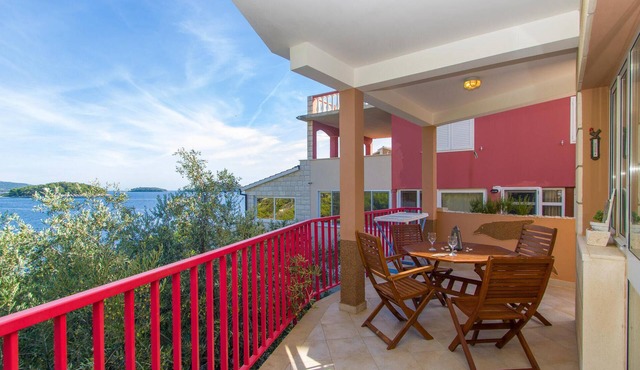 Beautiful apartment in Blato with house sea view