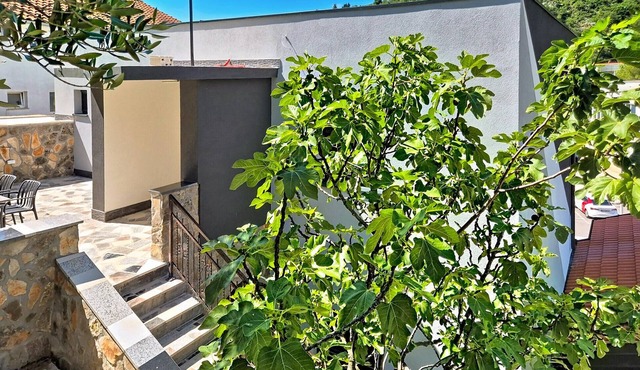 Beautiful apartment in Obrovac with WiFi