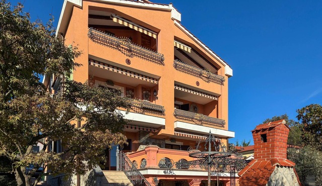 Beautiful apartment in Opric with house sea view
