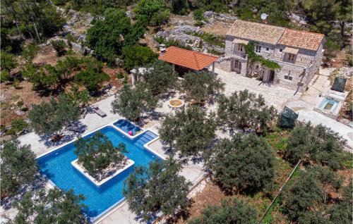 Beautiful Home In Blato