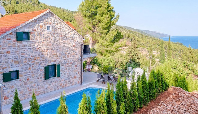 Beautiful home in Gromin Dolac with sauna in Gromin Dolac