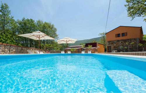 Beautiful Home In Maovice With Sauna in Maovice