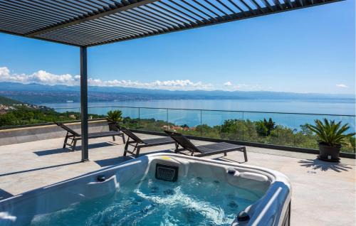Beautiful Home In Opric With Wifi