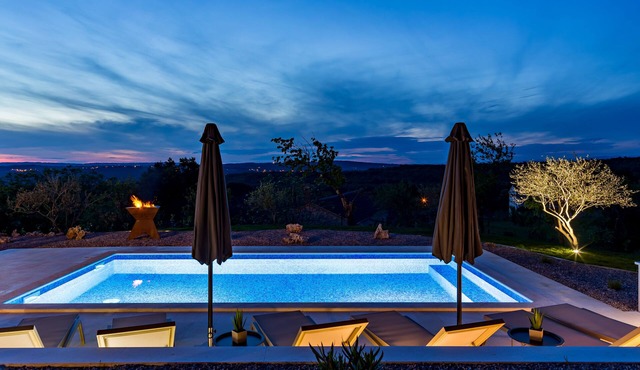 Beautiful Villa Calla with pool in Labin