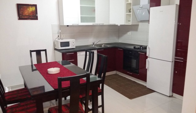 Big apt with large terrace & great sea view, close to the beach