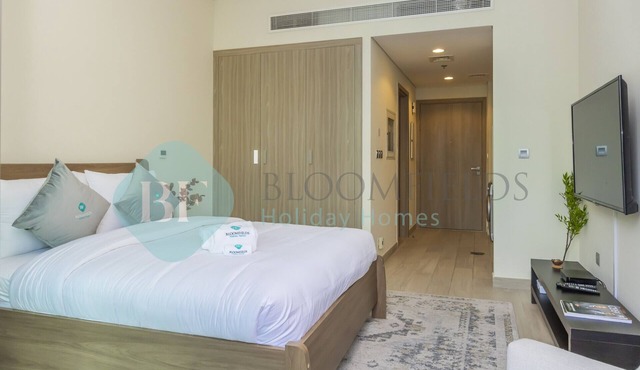 Bloomfields Cozy STU Azizi Farhad in Dubai