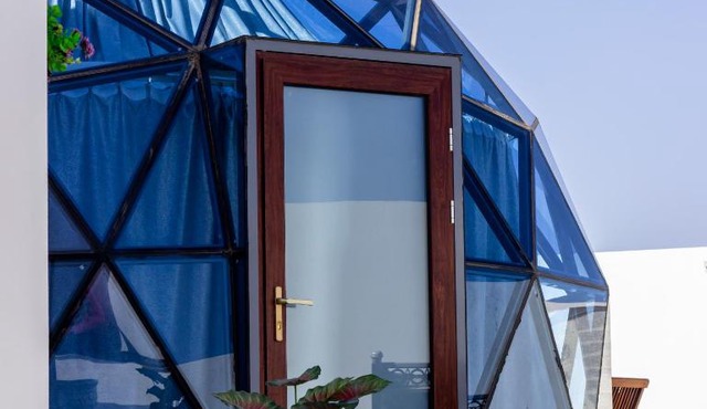 Blue Dome Chalet شاليه القبة الزرقاء in Al Raka