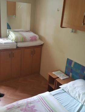 BUNGALO 2 SOBE I MALI D,BORAVAK S KUHINJOM I terasa