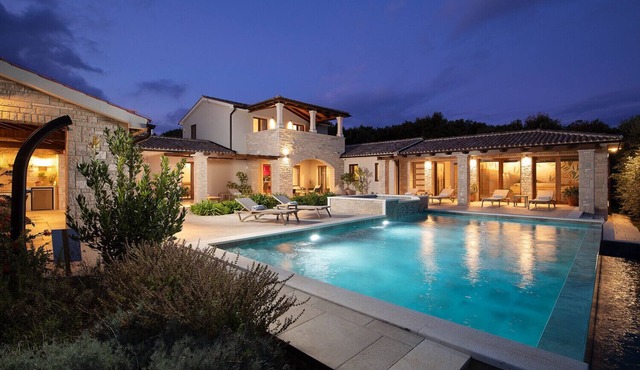 Casa Ginetto near Pula with 45 m2 and extra kids pool, wellness area and game & grill lounge
