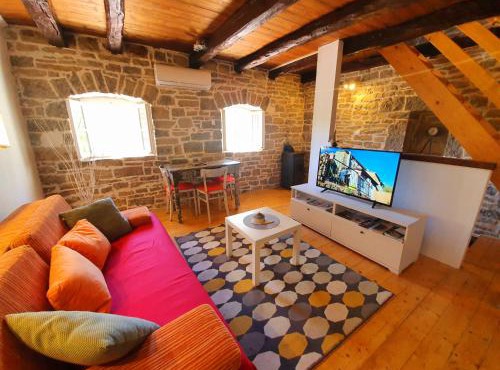 Casa Leonarda - Old authentic Istrian stone house, near Motovun in Zamask