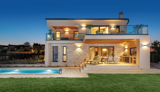 Casa Mayren – Romantic Villa with Pool & Spa