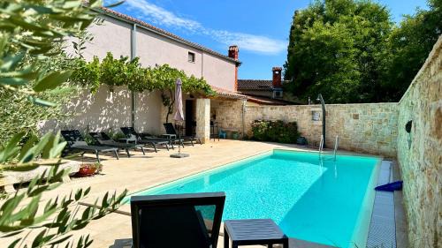 Casa Rustica Authentic Istrian Villa with Saltwater Pool