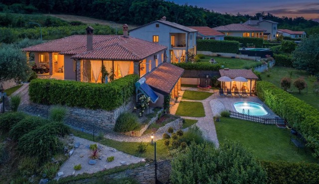 Casa Sara and Sasha near Motovun with private pool - pet friendly truffle paradise