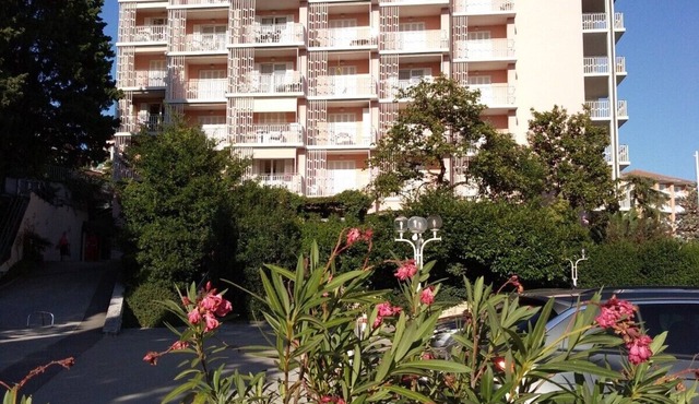 CENTRAL RESIDENCE - Prime location, 2 min walk to the Beach, Free Parking & WiFi in Portorož